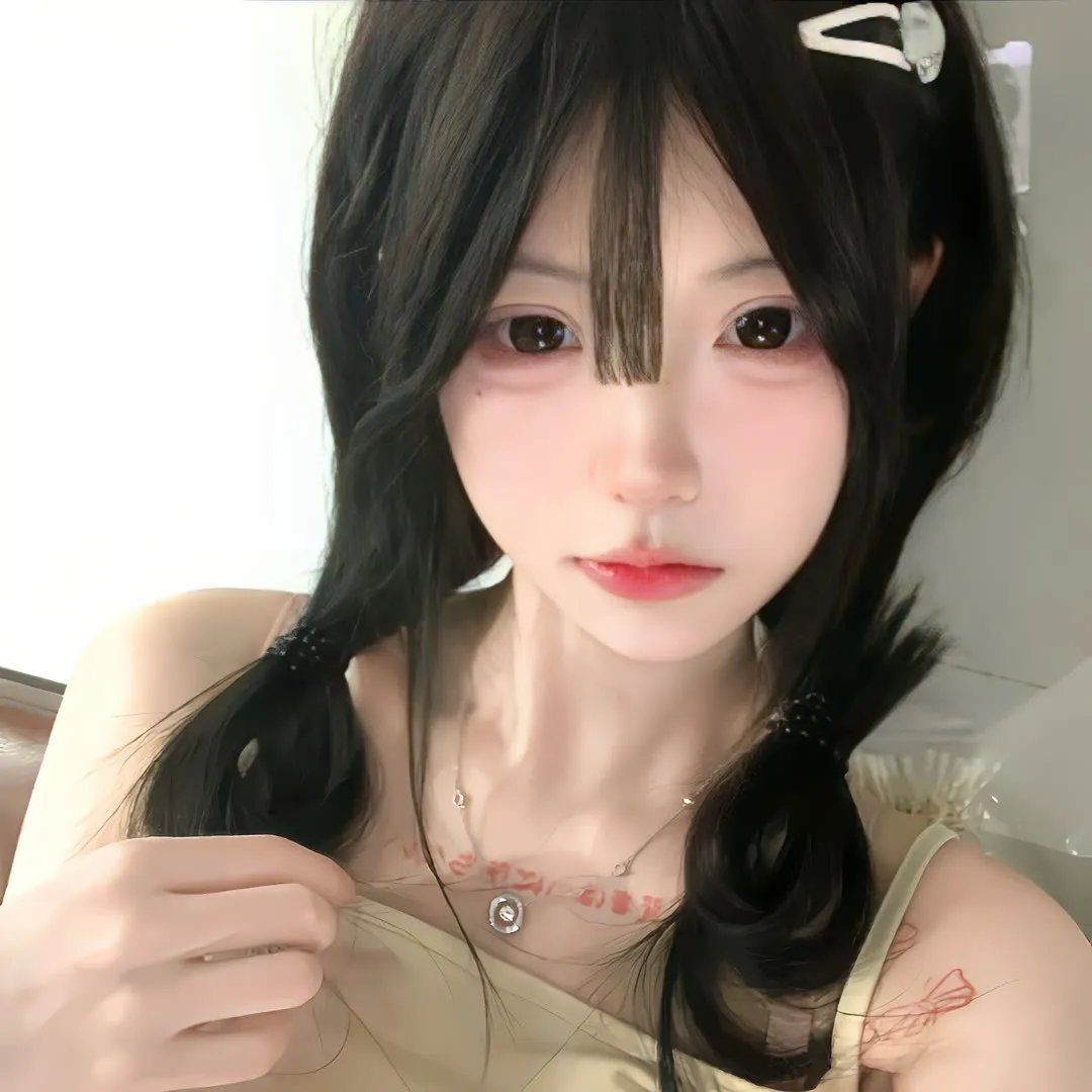 少女嬉春